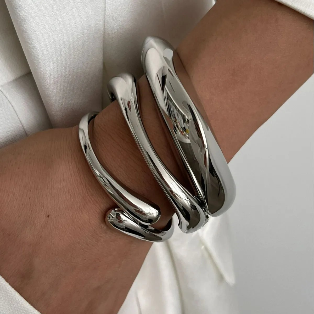 DIEZI 3 Styles Vintage Hip Hop Metal Cuff Bangles Punk Gold Silver Color Geometric Spring Bangles For Women Bracelet Men Jewelry DIEZI 3 Styles Vintage Hip Hop Metal Cuff Bangles Punk Gold Silver Color Geometric Spring Bangles For Women Bracelet Men Jewelry