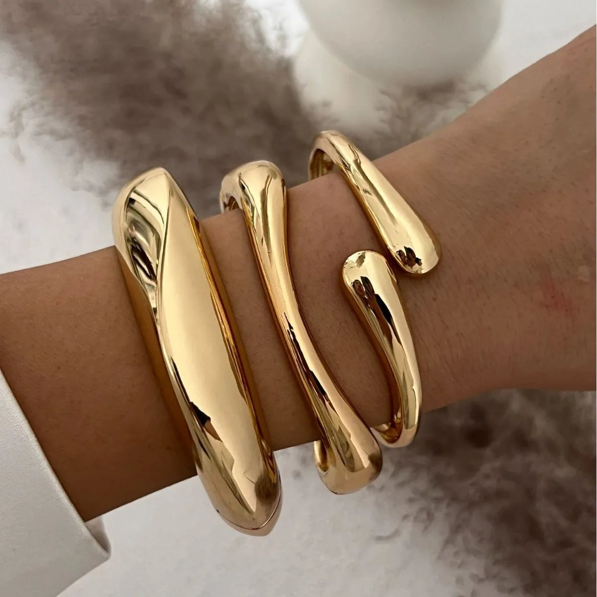 DIEZI 3 Styles Vintage Hip Hop Metal Cuff Bangles Punk Gold Silver Color Geometric Spring Bangles For Women Bracelet Men Jewelry DIEZI 3 Styles Vintage Hip Hop Metal Cuff Bangles Punk Gold Silver Color Geometric Spring Bangles For Women Bracelet Men Jewelry