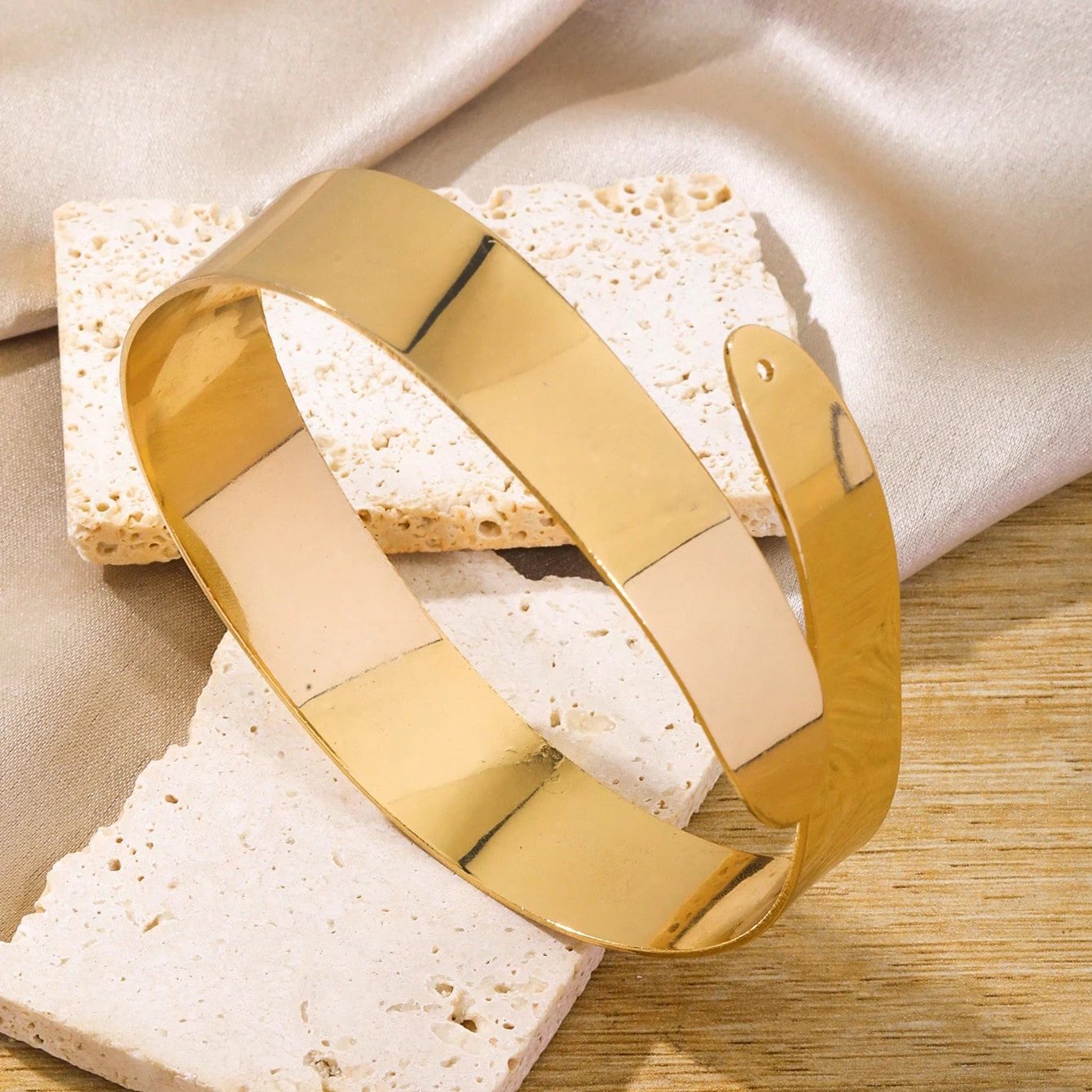 FTCY Boho Arm Bracelet for Women Vintage Geometric Gold Color Leaf Women's Arm Bangles Adjustable Jewelry FTCY Boho Arm Bracelet for Women Vintage Geometric Gold Color Leaf Women's Arm Bangles Adjustable Jewelry