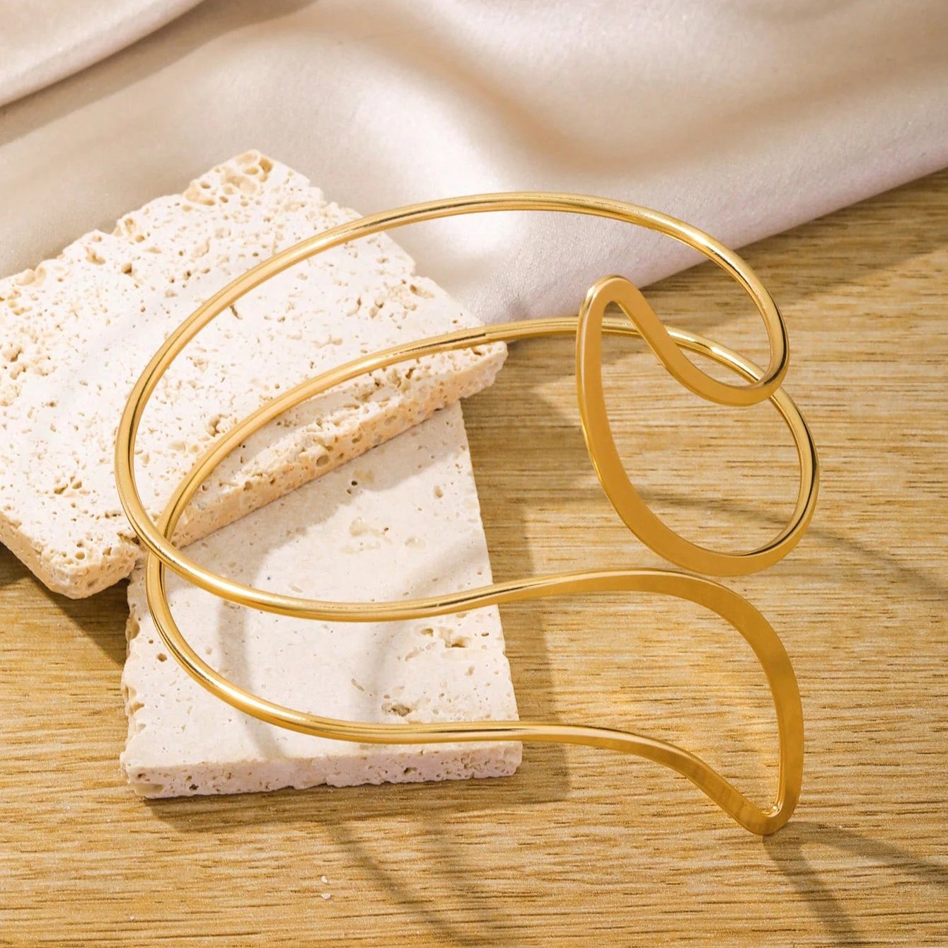FTCY Boho Arm Bracelet for Women Vintage Geometric Gold Color Leaf Women's Arm Bangles Adjustable Jewelry FTCY Boho Arm Bracelet for Women Vintage Geometric Gold Color Leaf Women's Arm Bangles Adjustable Jewelry