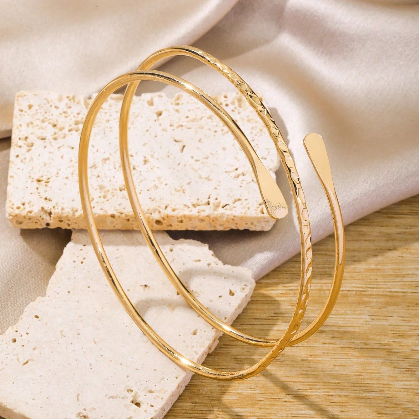 FTCY Boho Arm Bracelet for Women Vintage Geometric Gold Color Leaf Women's Arm Bangles Adjustable Jewelry FTCY Boho Arm Bracelet for Women Vintage Geometric Gold Color Leaf Women's Arm Bangles Adjustable Jewelry